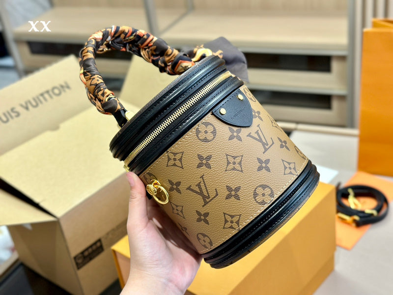 Alice bags - Louis Vuittons  - 15045