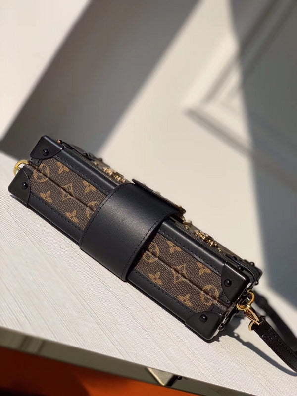 AliceBags- Louis Vuittons  - 16745