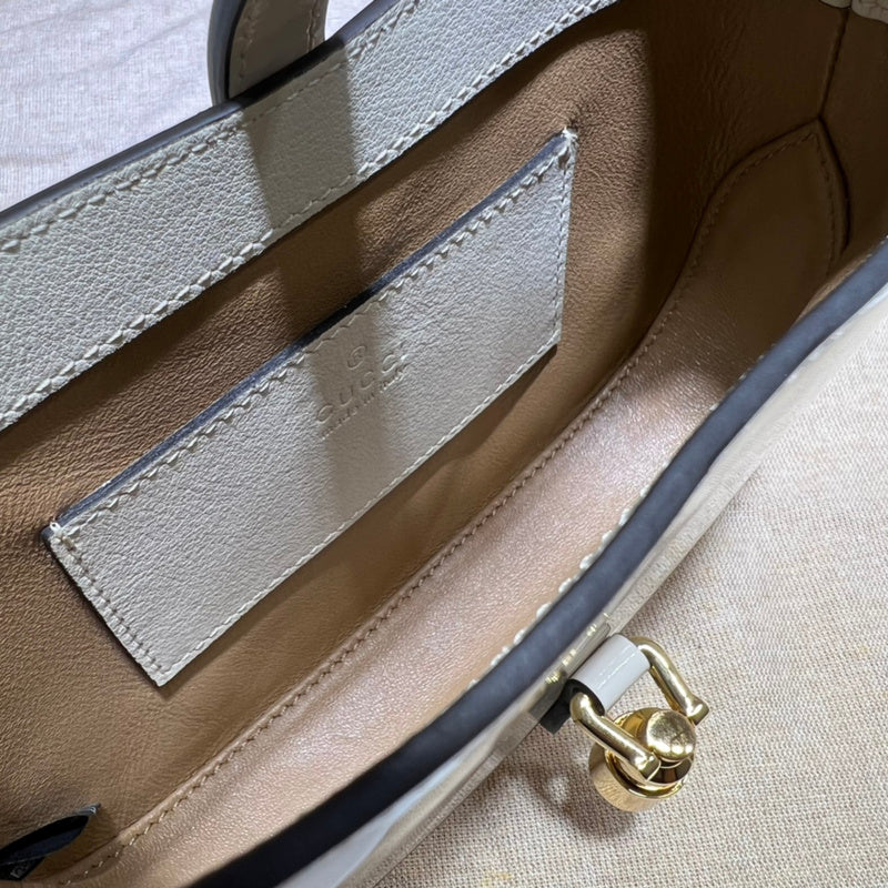 Gucci  Luxury -  Bags - 522