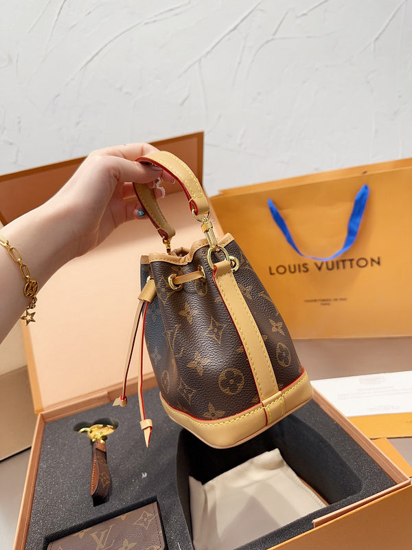 Alice bags - Louis Vuittons  - 14882