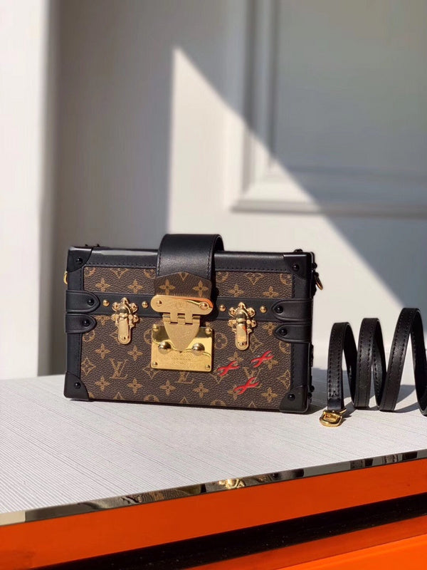 AliceBags- Louis Vuittons  - 16745