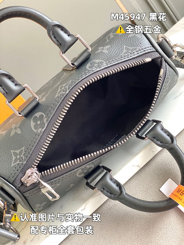 Alice bags - Louis Vuittons  - 15415