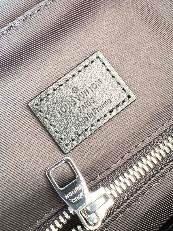 Alice Bags- Louis Vuittons  - 16257
