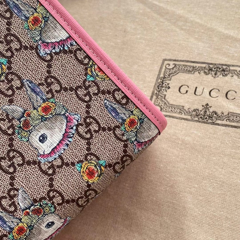 Gucci   Luxury Bags  1055
