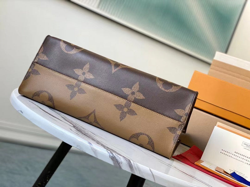 Alice Bags- Louis Vuittons  - 16569