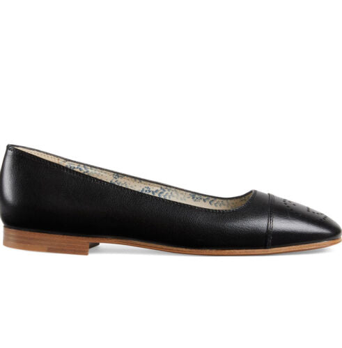 Gucci Leather Ballet Flats in Black with Interlocking GG