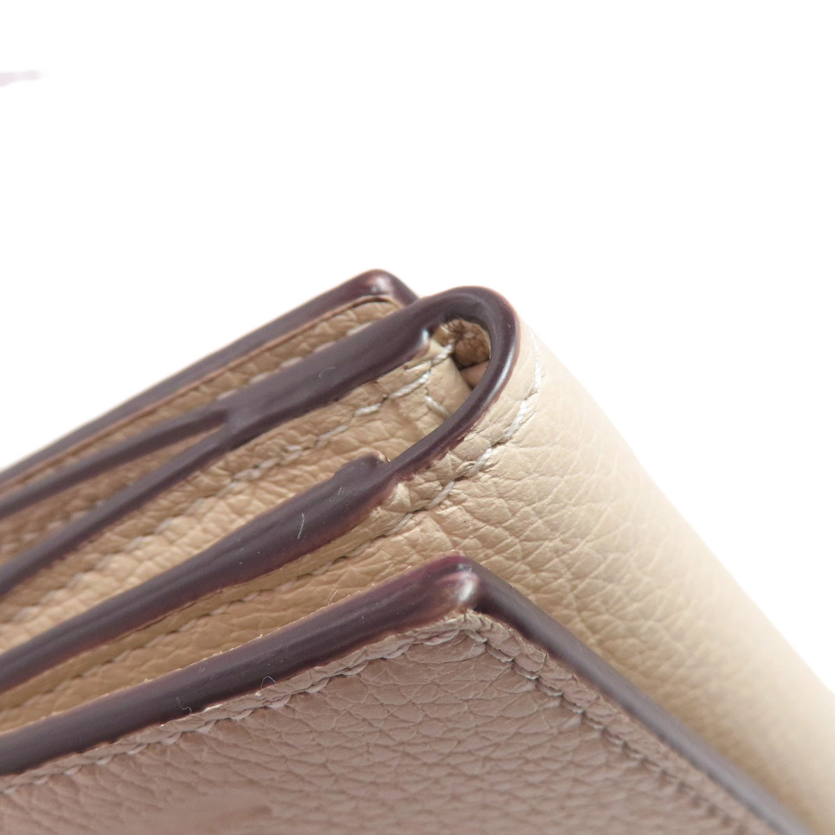GUCCI Bifold Wallet 731694 leather beige logo Women Used