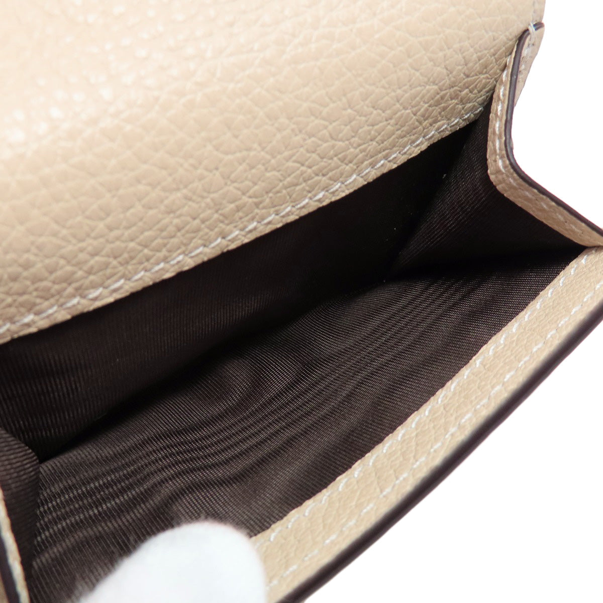 GUCCI Bifold Wallet 731694 leather beige logo Women Used