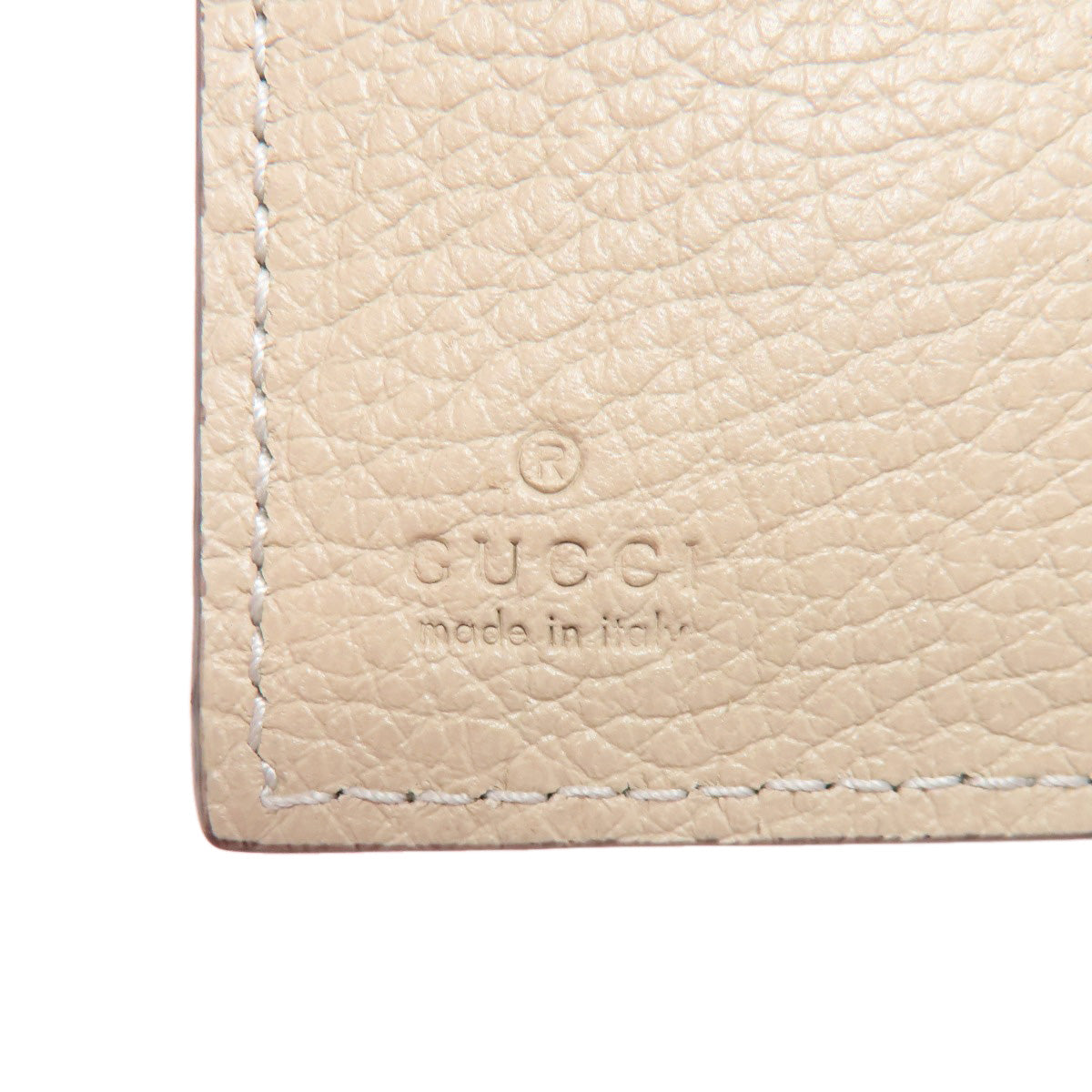 GUCCI Bifold Wallet 731694 leather beige logo Women Used