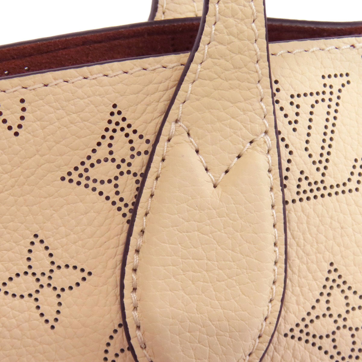 LOUIS VUITTON Handbag M21909 Mahina leather beige Blossom PM Women Used