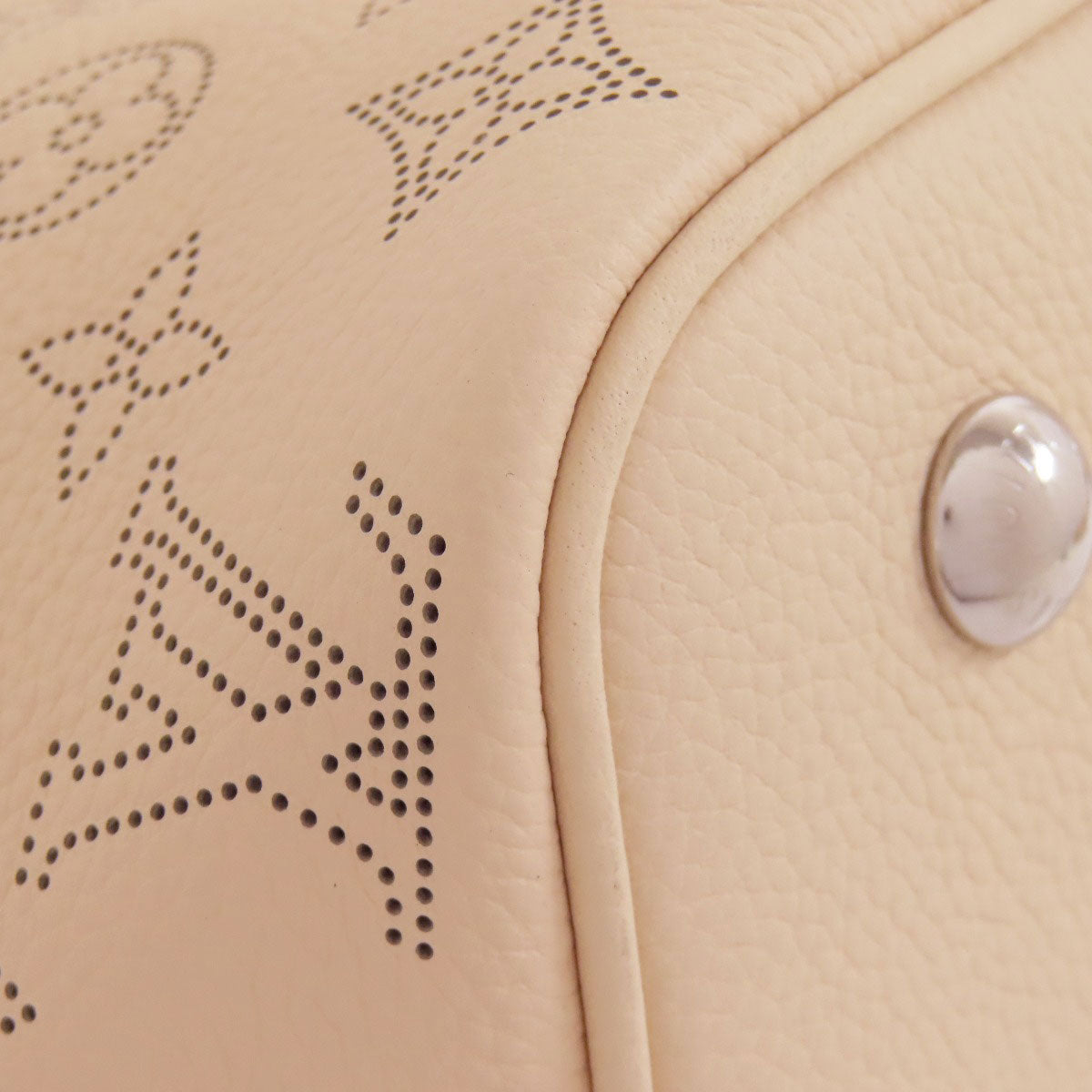 LOUIS VUITTON Handbag M21909 Mahina leather beige Blossom PM Women Used