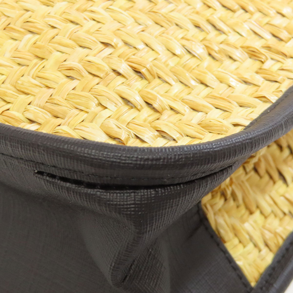 GUCCI Tote Bag 648841 straw beige Children 3D Apple Women Used