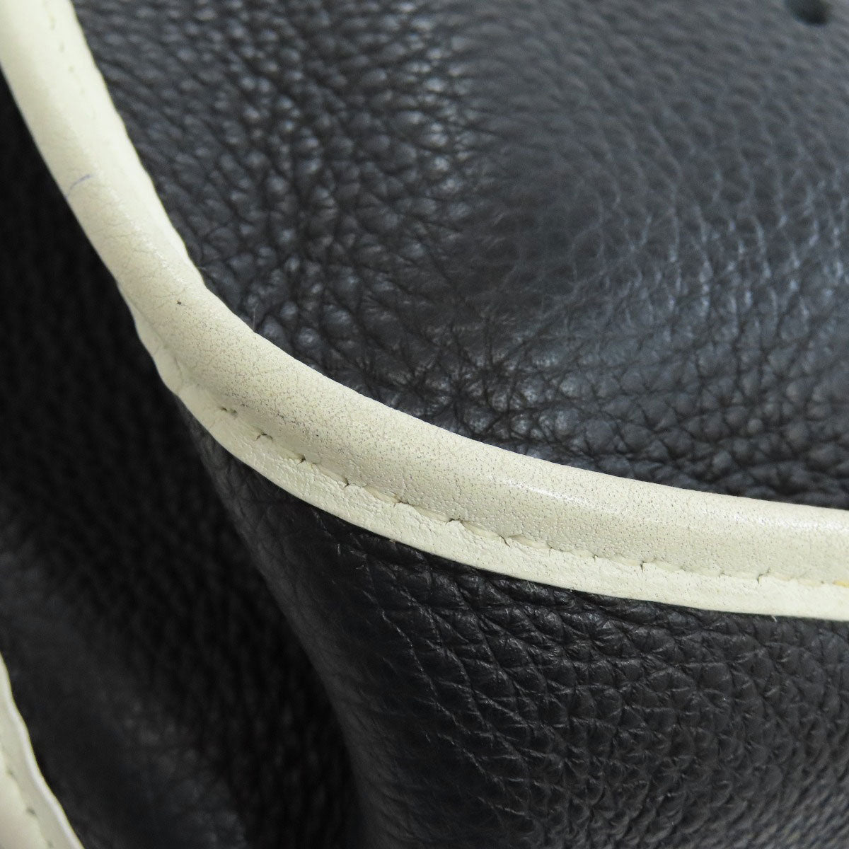 HERMES Shoulder Bag Taurillon Clemence black Evelyn PM SilverMetal
