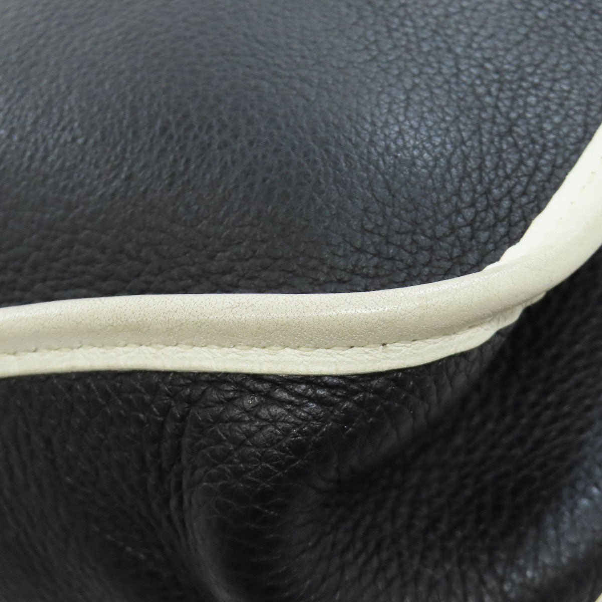 HERMES Shoulder Bag Taurillon Clemence black Evelyn PM SilverMetal