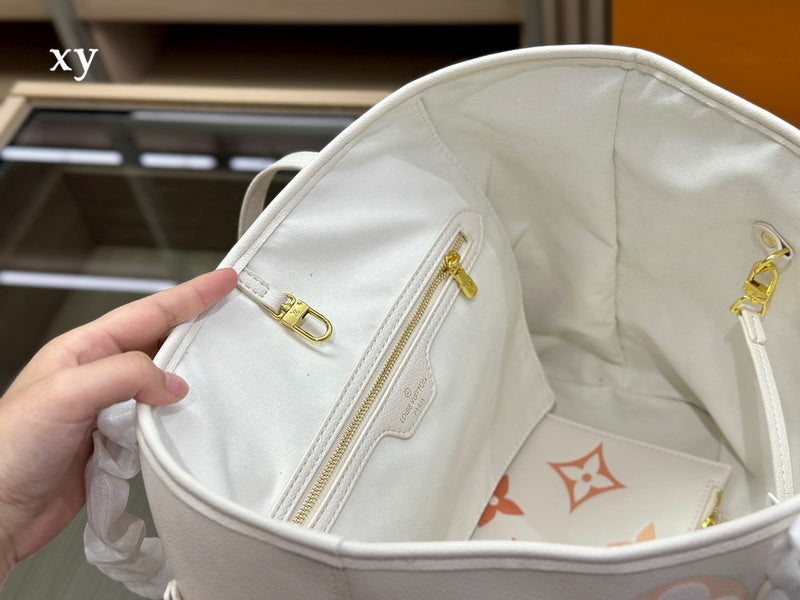 Alice bags - Louis Vuittons  - 15052
