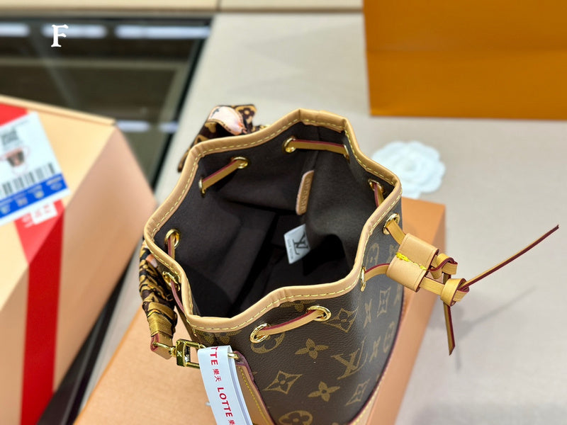 Alice bags - Louis Vuittons  - 15017