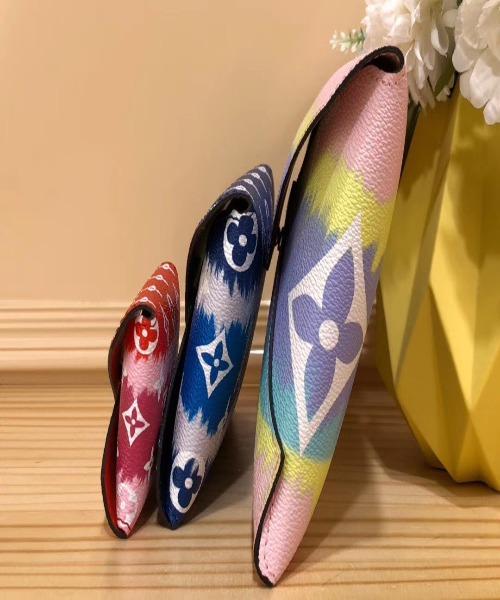 Louis Vuitton Escale Pochette Kirigami