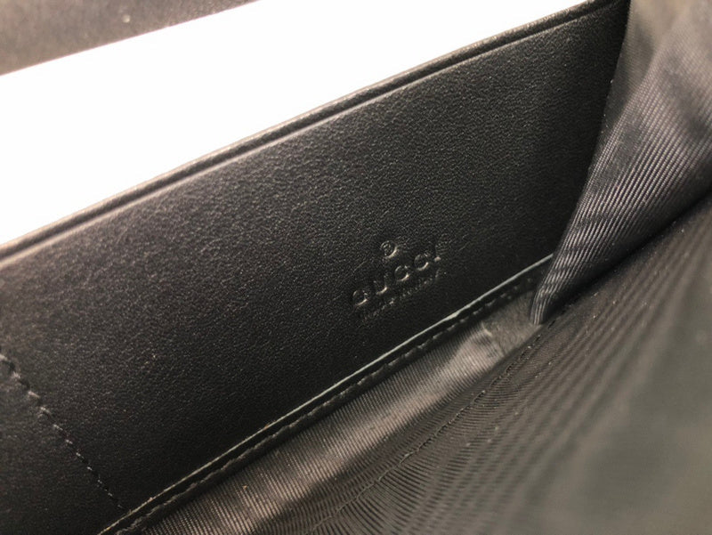 Gucci   Luxury Bags  946