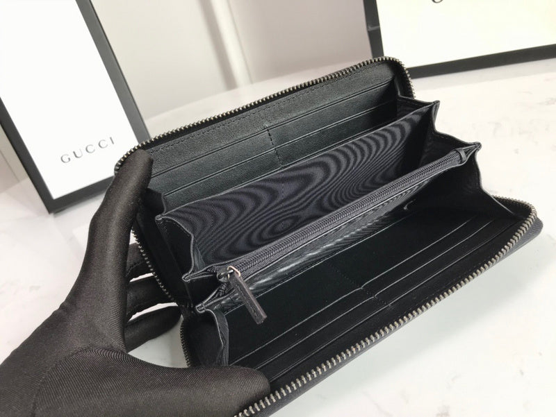 Gucci   Luxury Bags  916