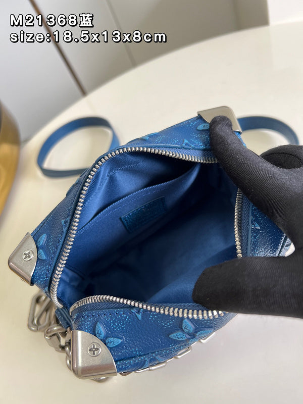 Alice Bags- Louis Vuittons  - 16051