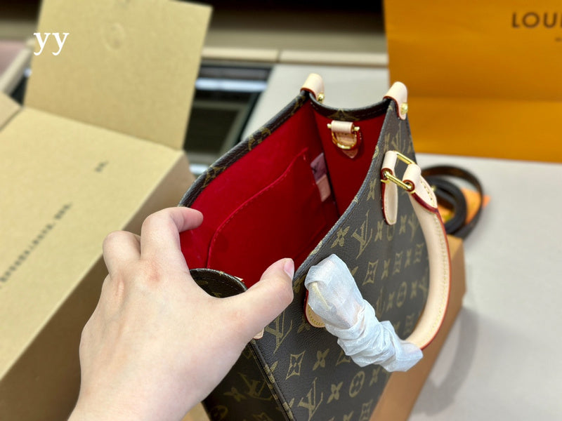 Alice bags - Louis Vuittons  - 14997