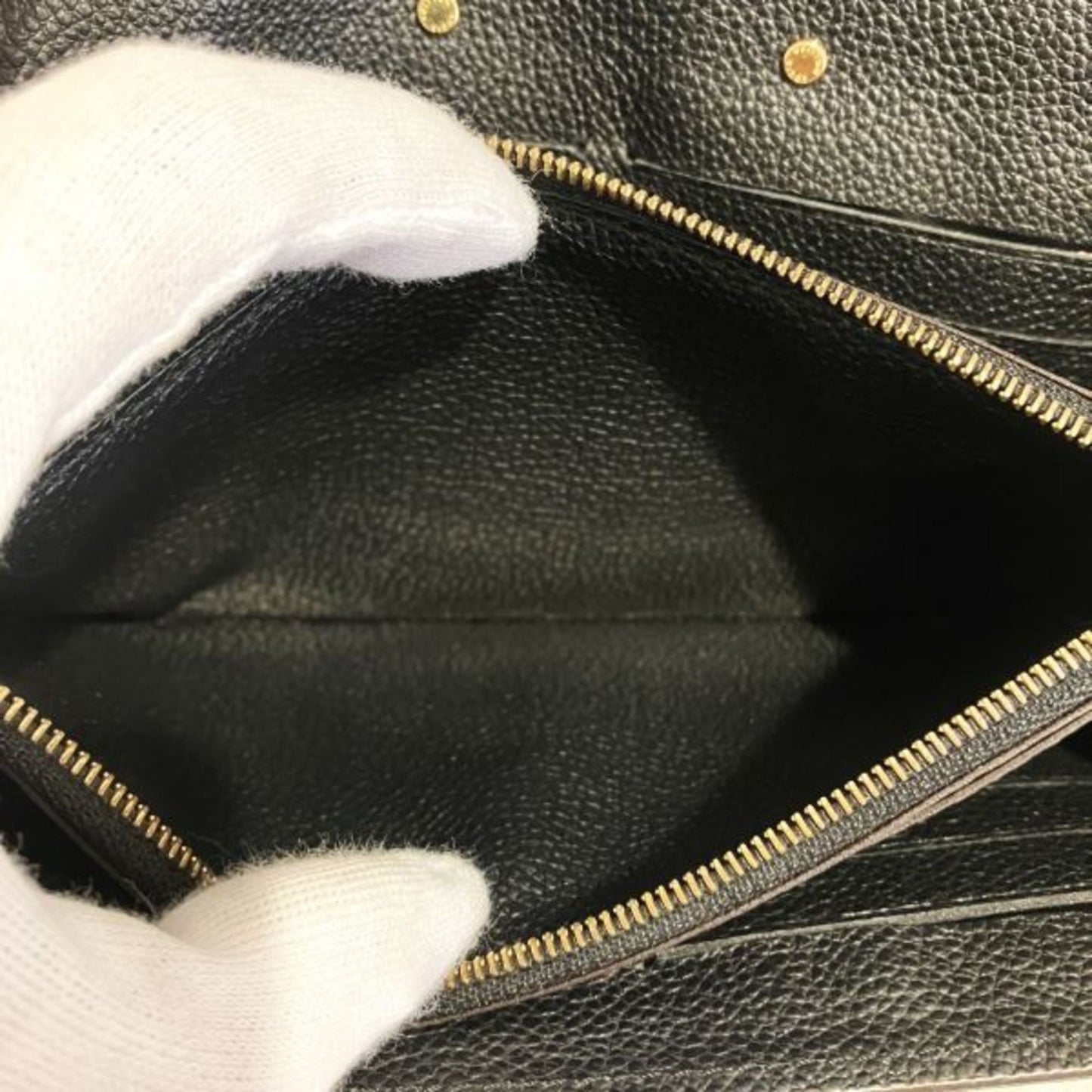 Louis Vuitton   Long Wallet (Bi-Fold)