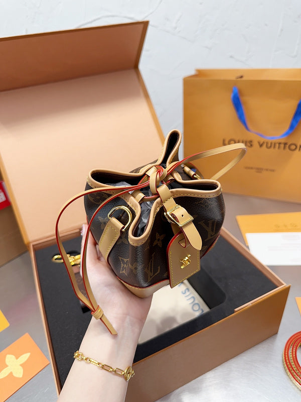 Alice bags - Louis Vuittons  - 15023