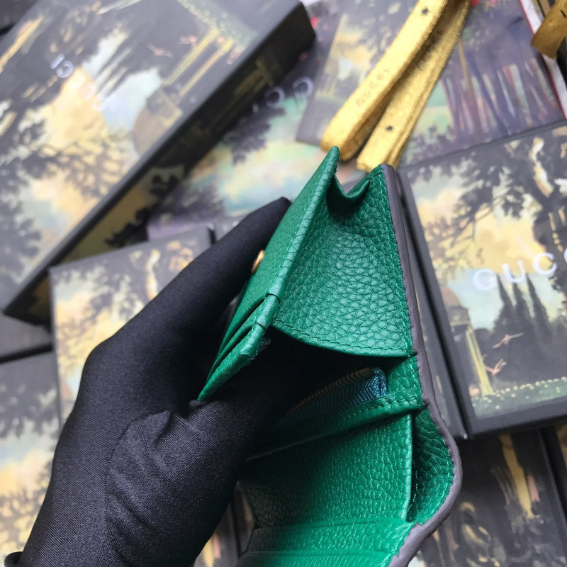Gucci   Luxury Bags  896