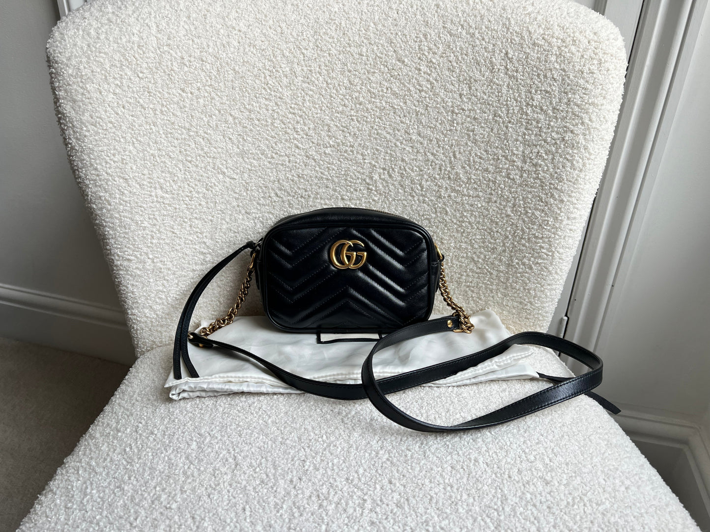 Gucci GG Black Marmont Mini Shoulder Bag (RRP £1,360)