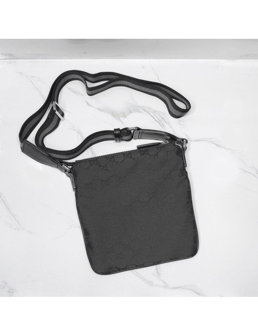 Gucci Printed zipper shoulder bag