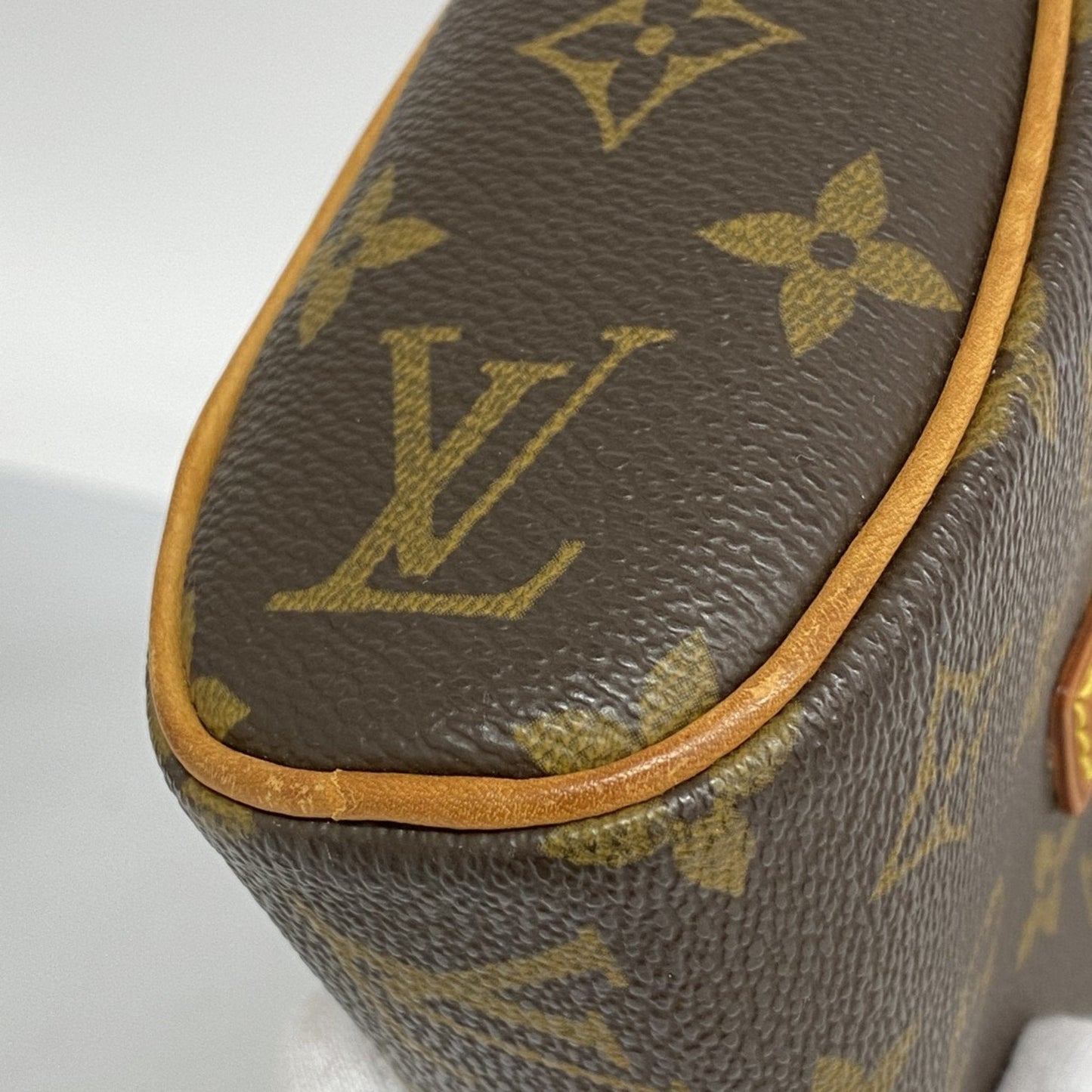 Louis Vuitton  Handbag