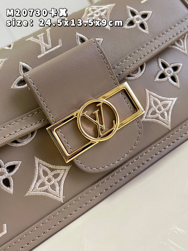 Alice Bags- Louis Vuittons  - 16042