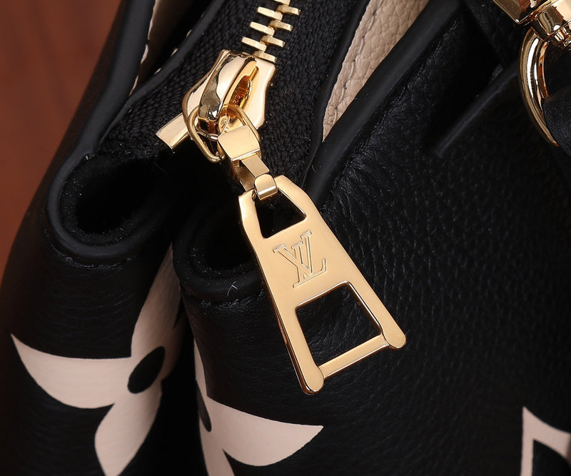 Alice bags- Louis Vuittons  - 16800