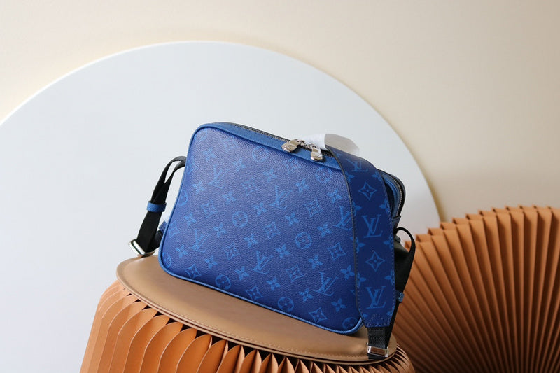 Alice Bags- Louis Vuittons  - 16149