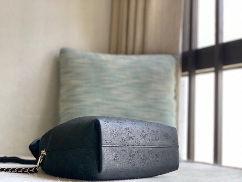 Alice Bags- Louis Vuittons  - 16384