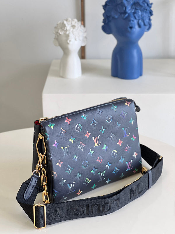 Alice Bags- Louis Vuittons  - 16347