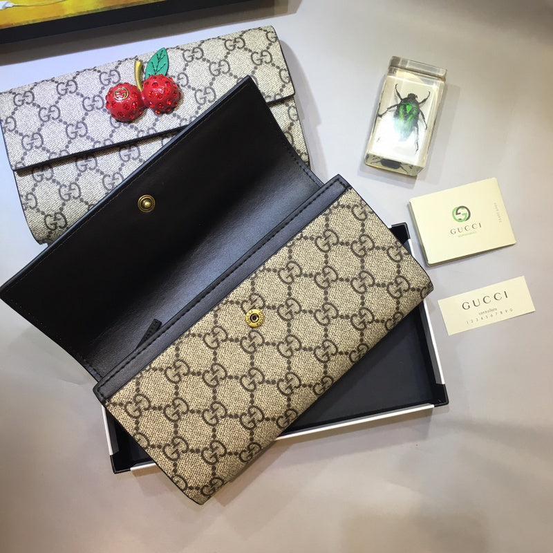 Gucci   Luxury Bags  1364