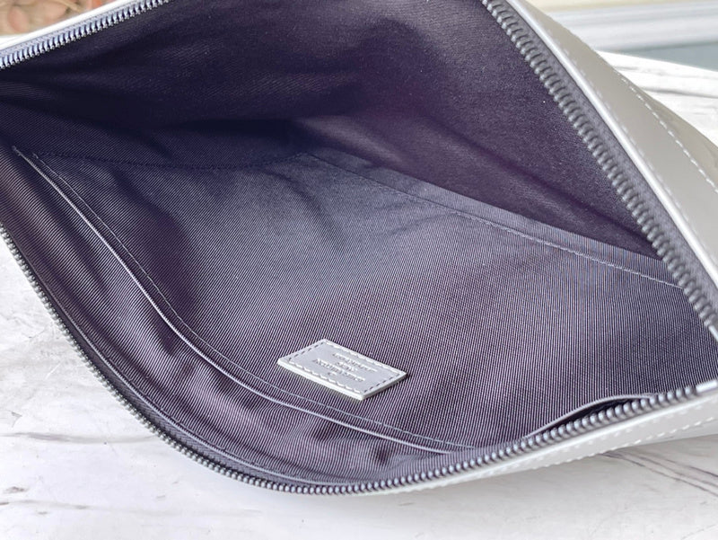 Alice Bags- Louis Vuittons  - 16361
