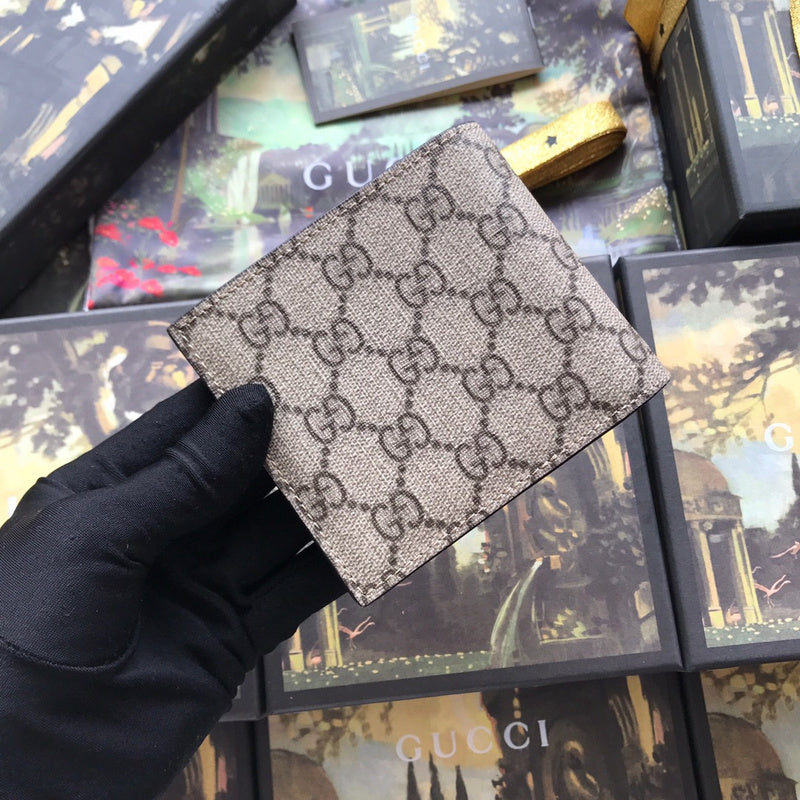 Gucci   Luxury Bags  889