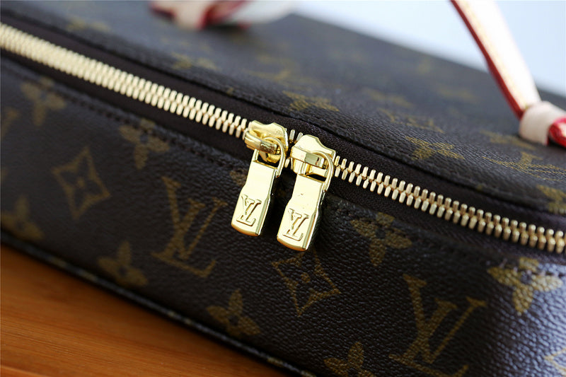 Alice bags - Louis Vuittons  - 9372