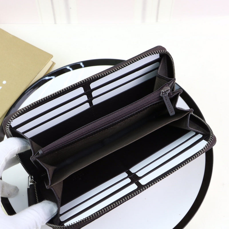 Gucci   Luxury Bags  959