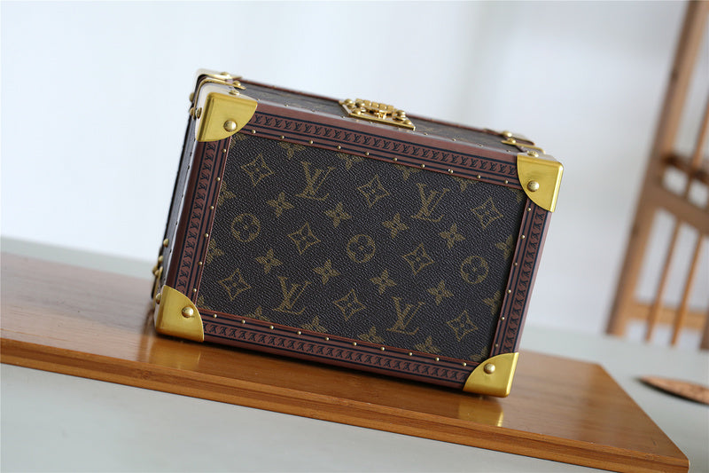 Alice bags - Louis Vuittons  - 9537