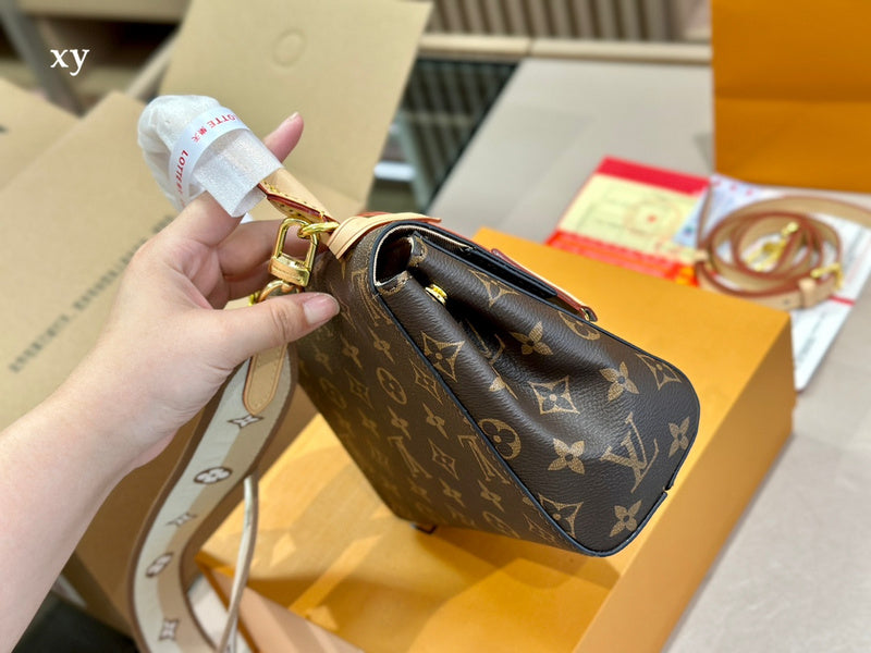 Alice bags - Louis Vuittons  - 14849