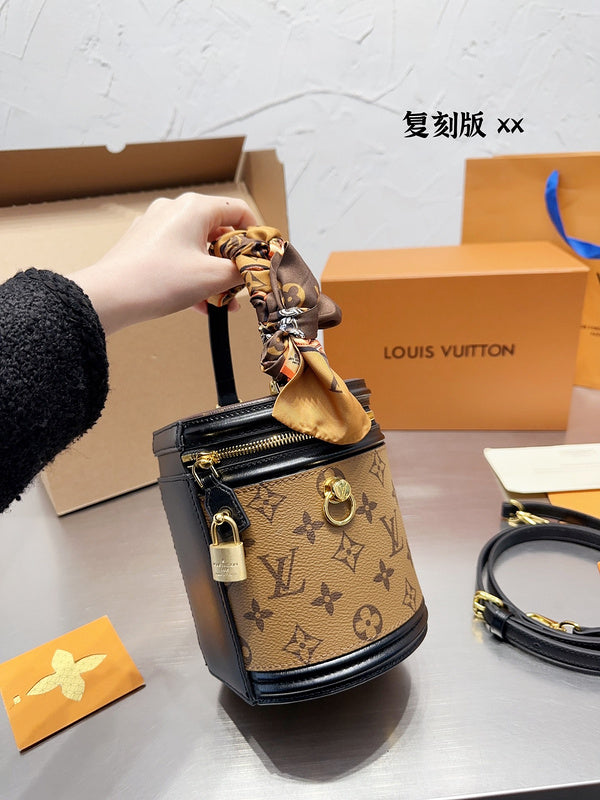 Alice bags - Louis Vuittons  - 15129