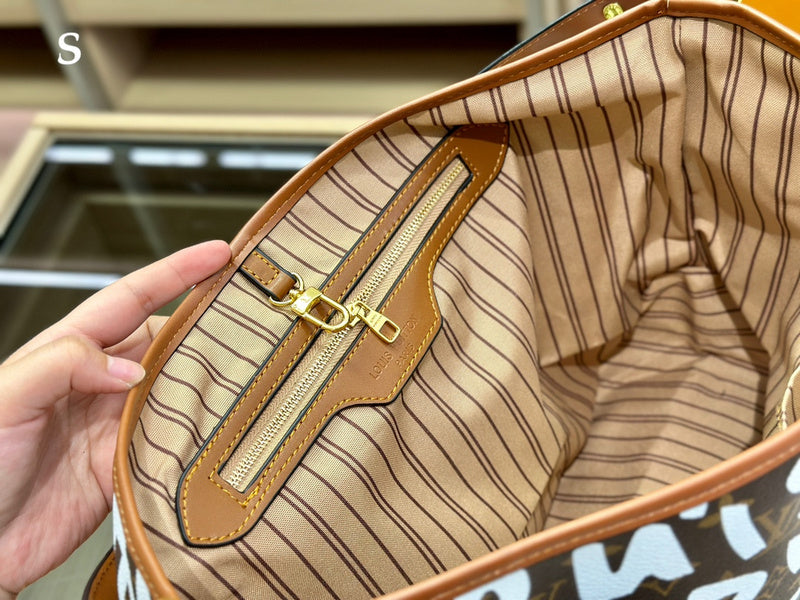 Alice bags - Louis Vuittons  - 15055