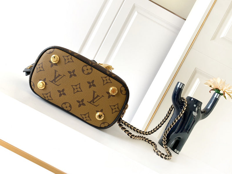 Alice Bags- Louis Vuittons  - 16305
