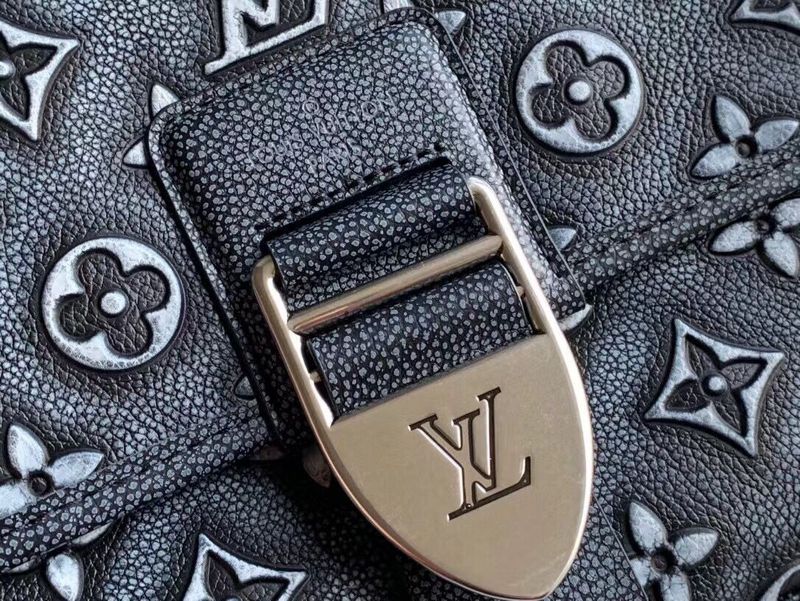 Alice Bags- Louis Vuittons  - 15922