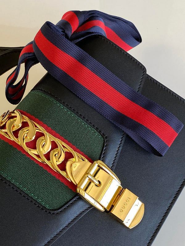 Gucci   Luxury Bags  1303