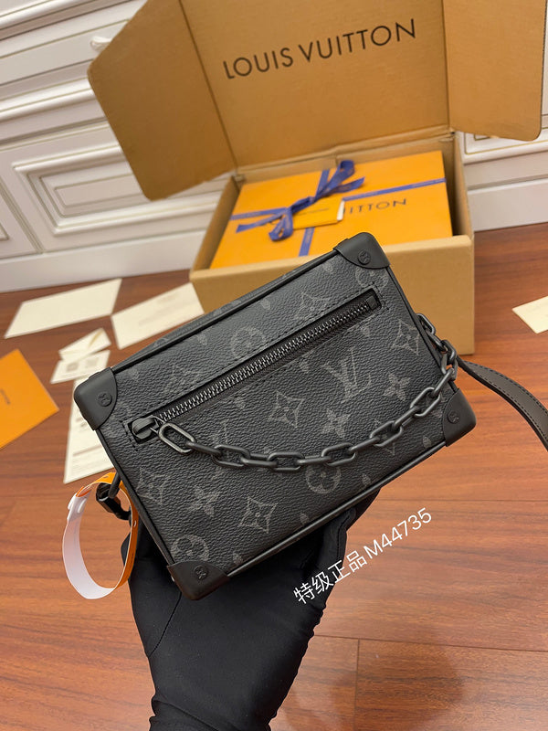 Alice Bags- Louis Vuittons  - 16344
