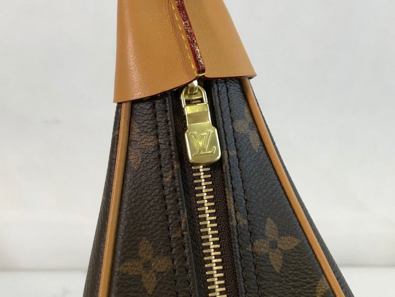 Alice Bags- Louis Vuittons  - 16065